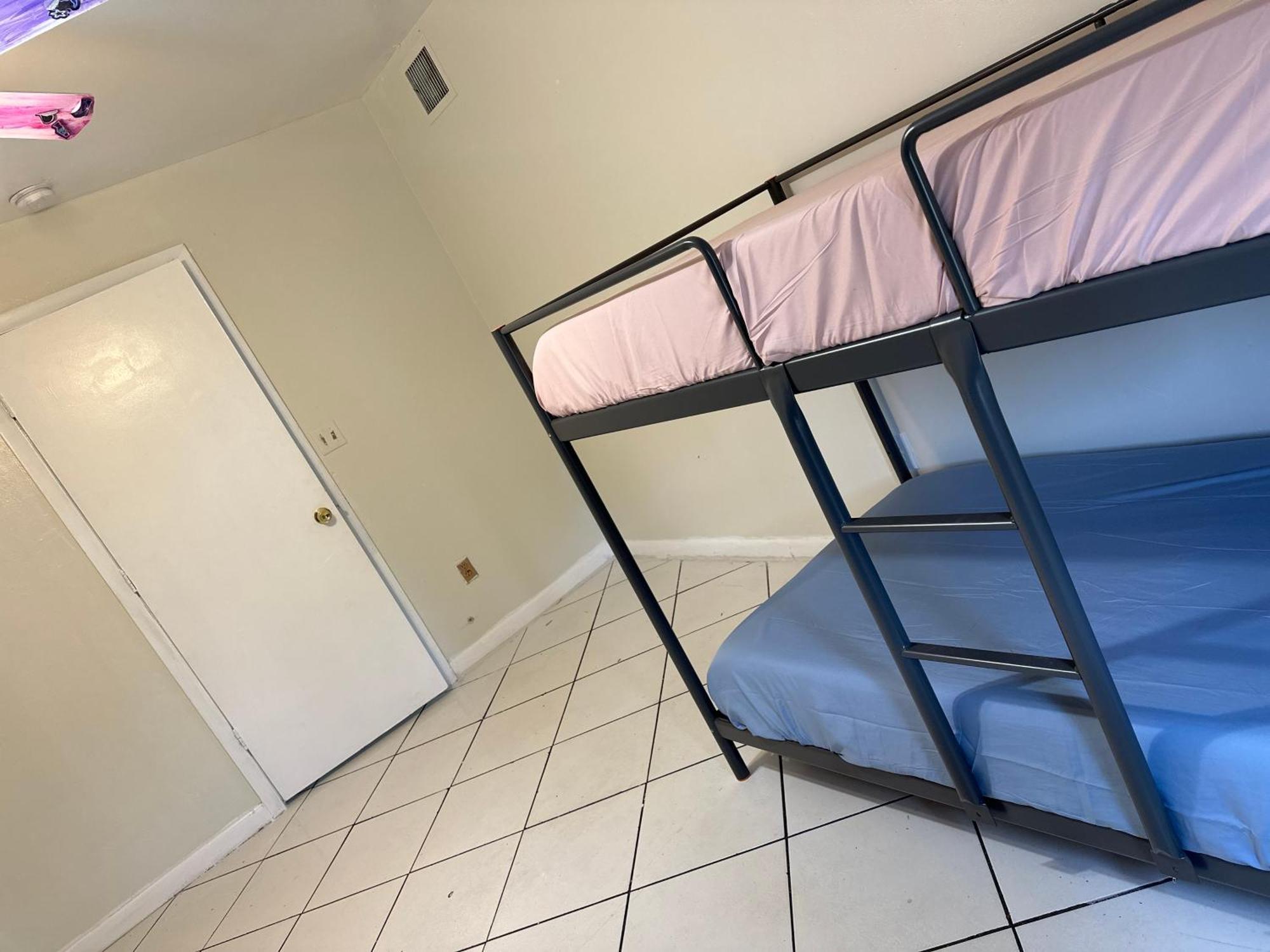 Hospedaje North Miami Luaran gambar