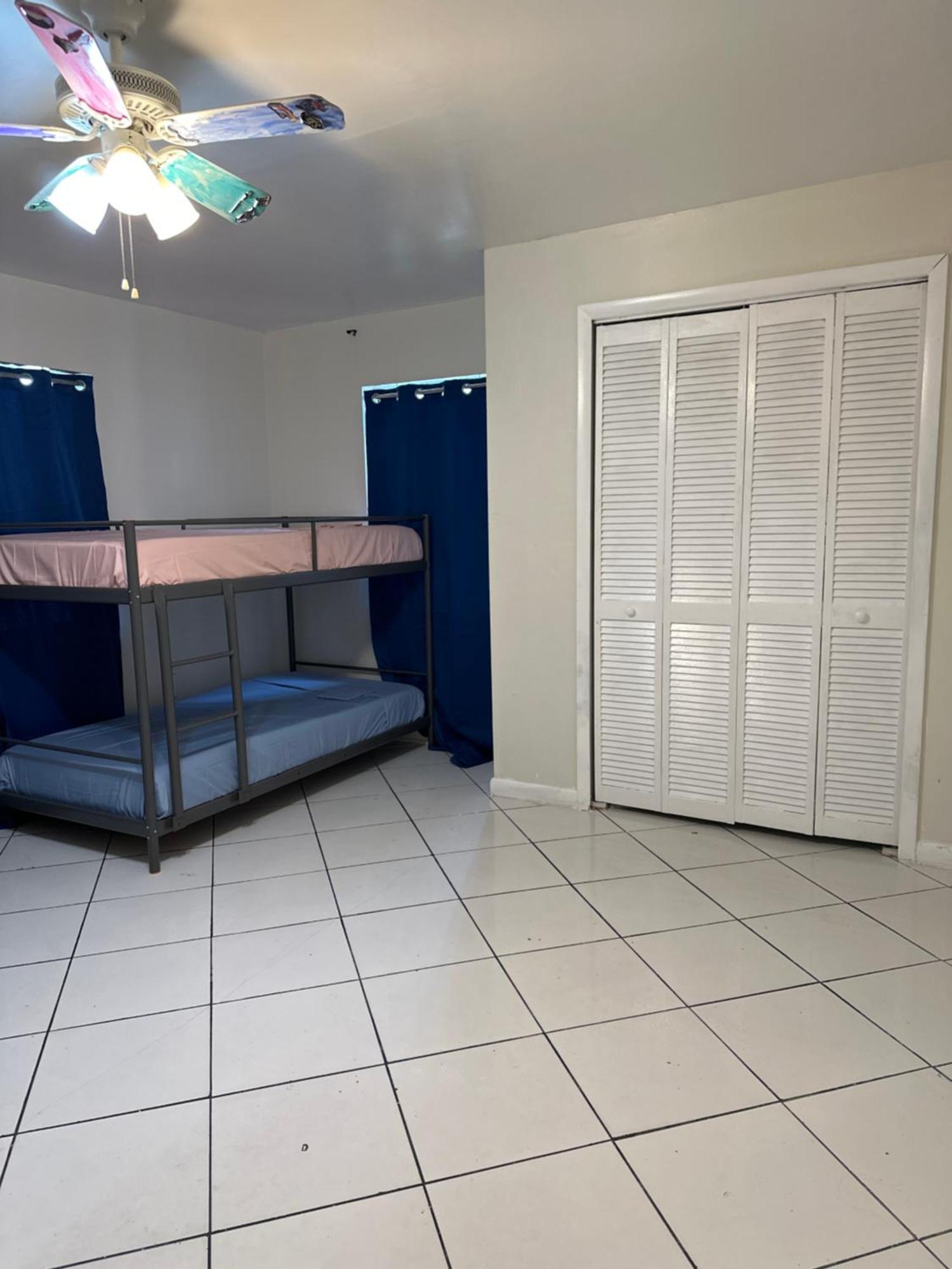 Hospedaje North Miami Luaran gambar